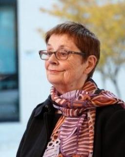 Dr Gail Radford